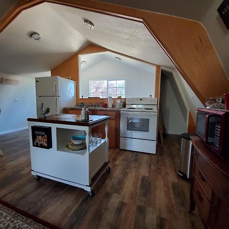 הוילה A Cozy Loft In טמפלטון מראה חיצוני תמונה